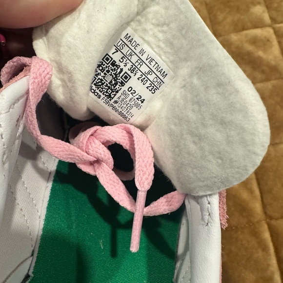 Adidas GAZELLE BOLD Suede Sneakers in Pink and Green- cute comfy classics🩷💚 - Picture 9 of 16